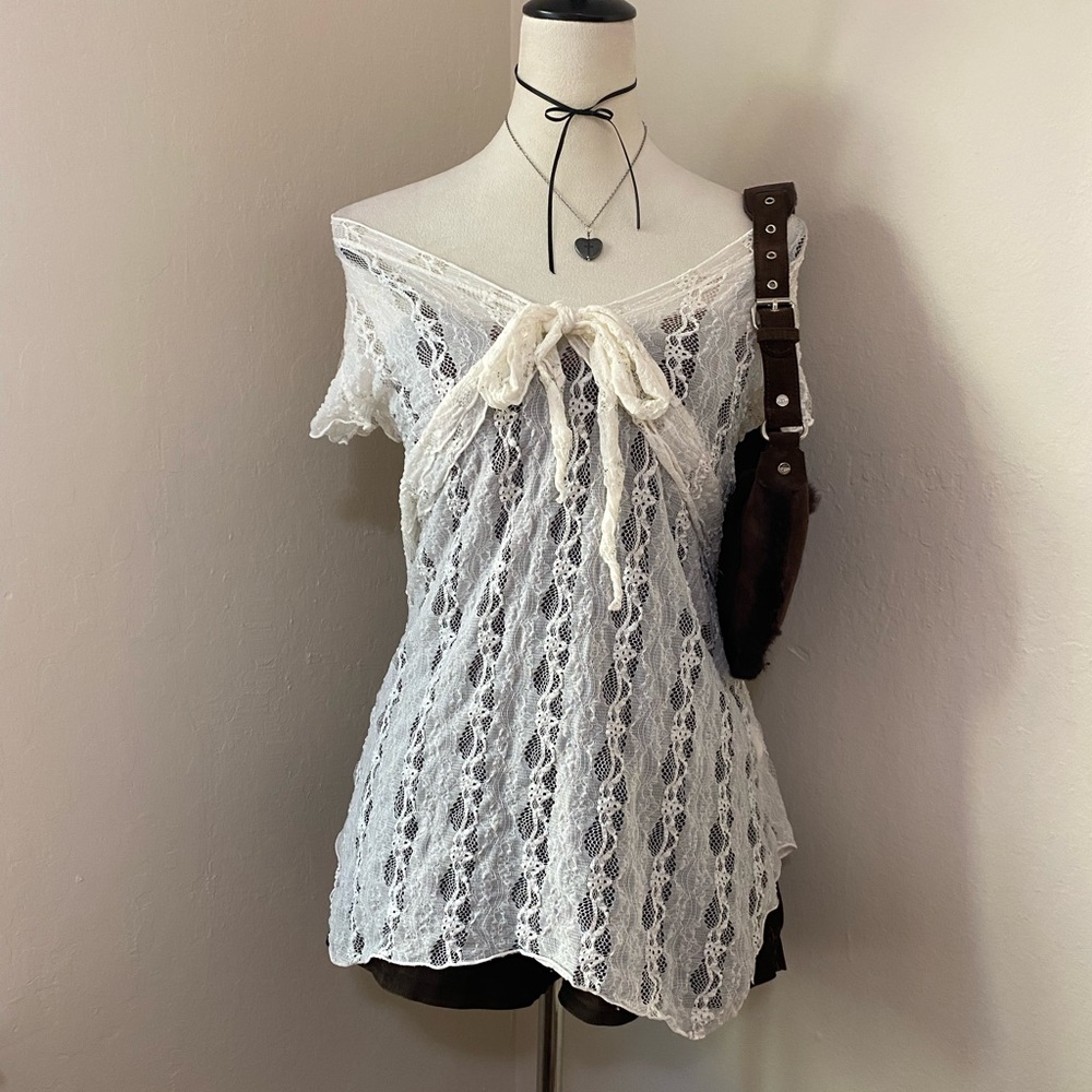 Abercrombie & Fitch White Lace Tie-Front Blouse
